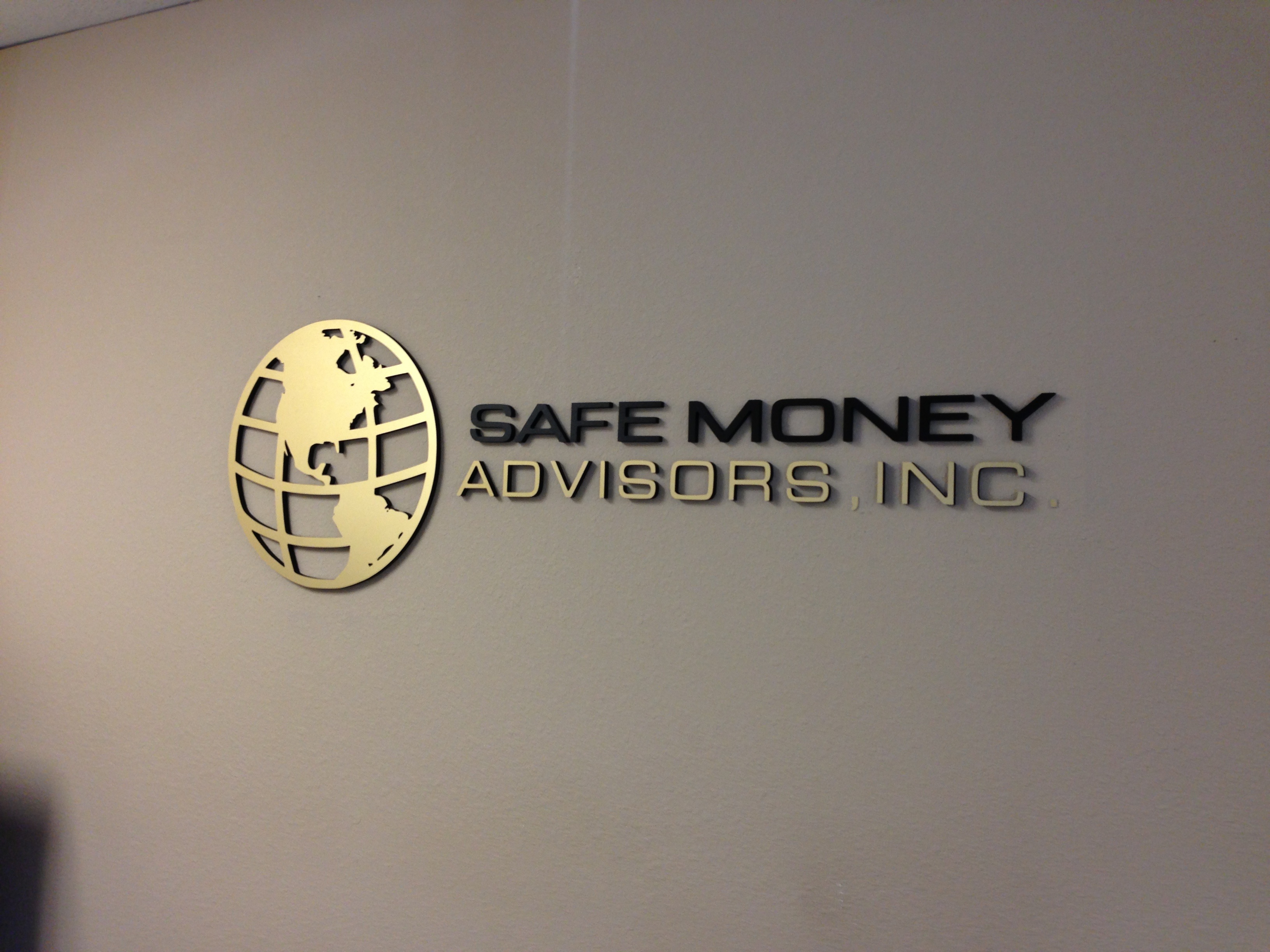 las-vegas-lobby-sign-custom-interior