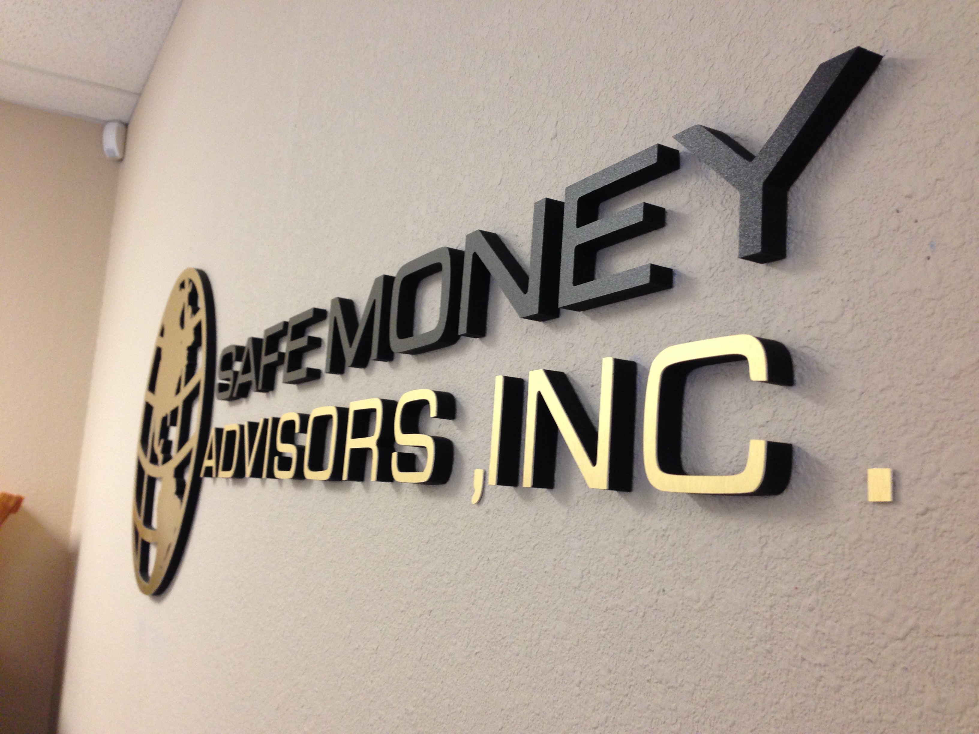 las-vegas-lobby-sign-custom-interior