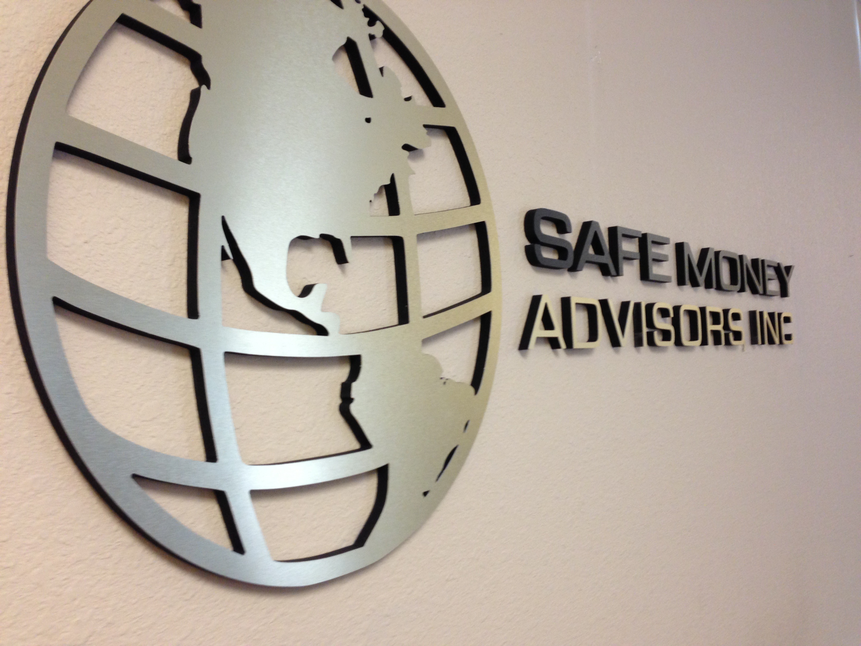 las-vegas-lobby-sign-custom-interior